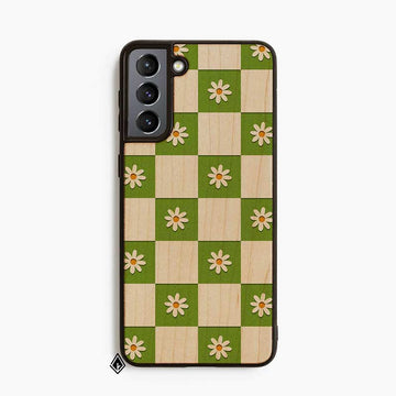 Daisy flowers with green checkered